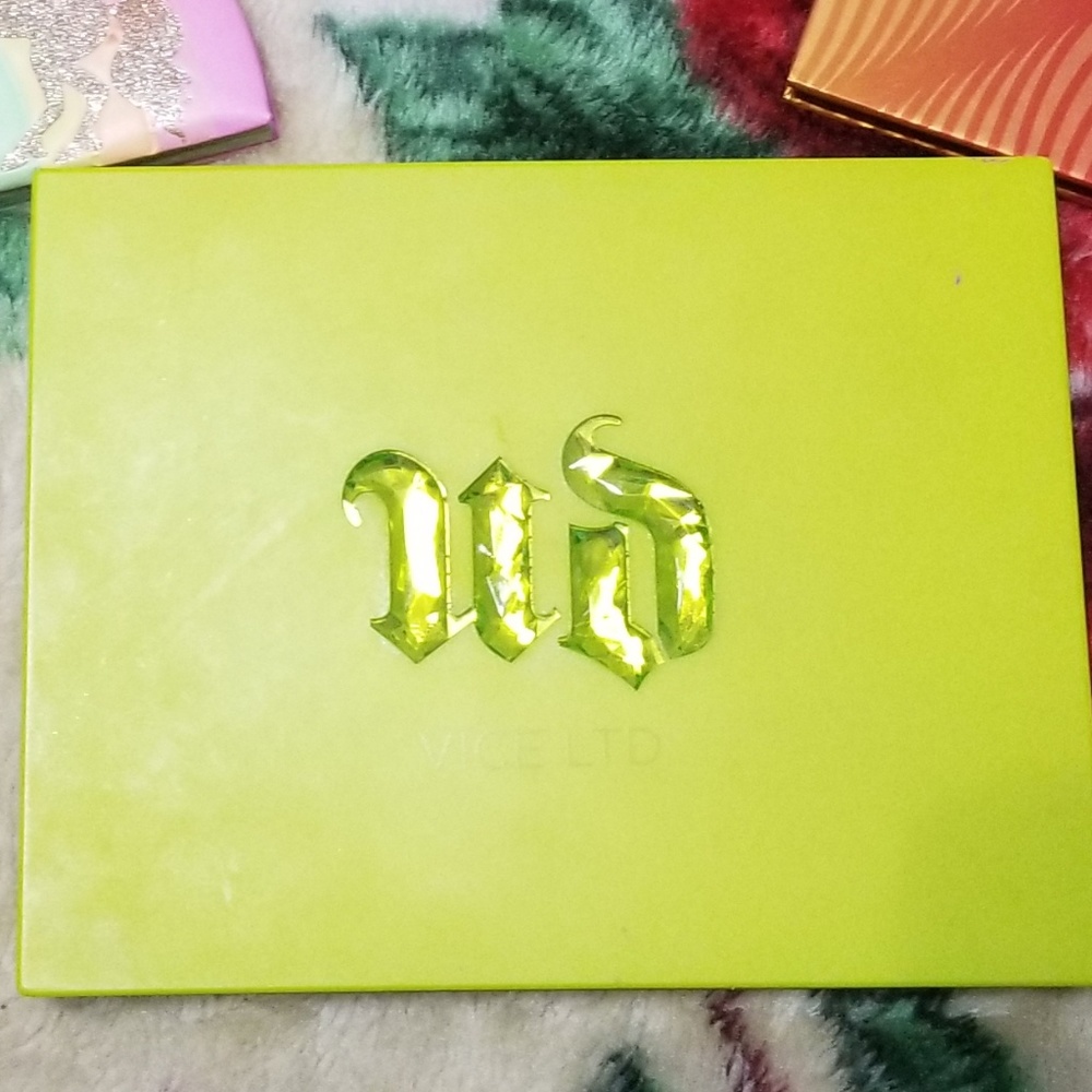 Urban Decay Vice LTD